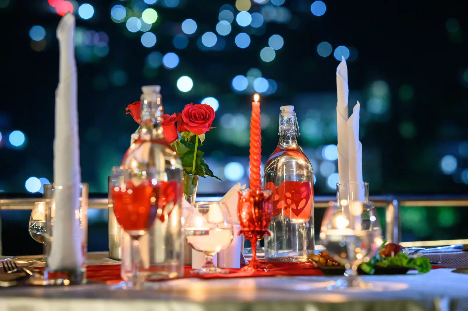 Candlelit Dinners Under the Stars